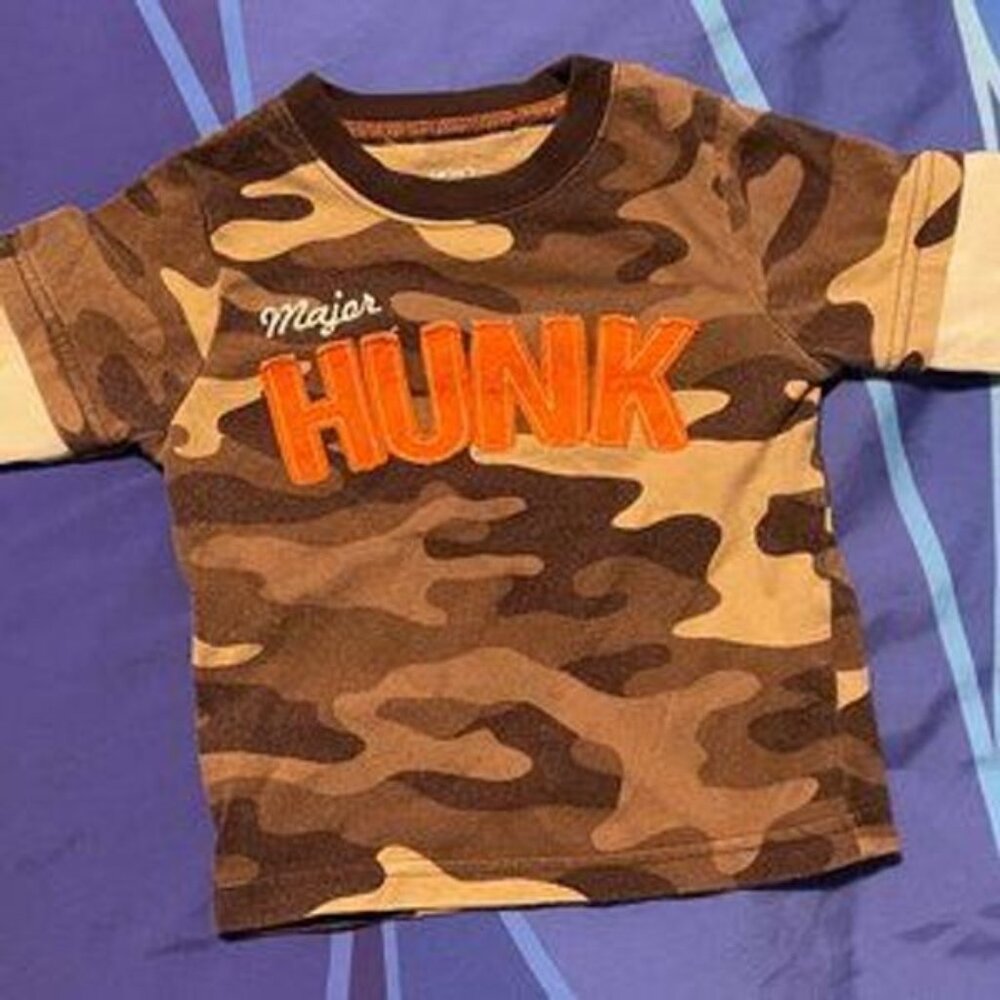 🔥6/$10🔥 Carter's Long-Sleeved Baby Boy Shirt, 12 Months, Major Hunk